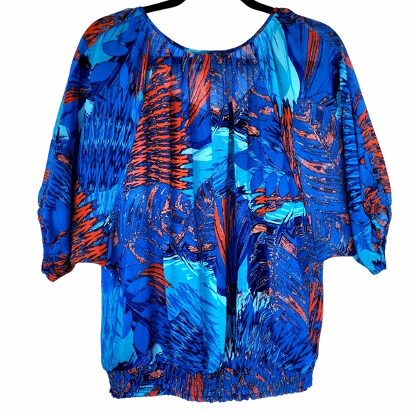 NEW! Bright Flowy Blouse - Picture 3 of 8